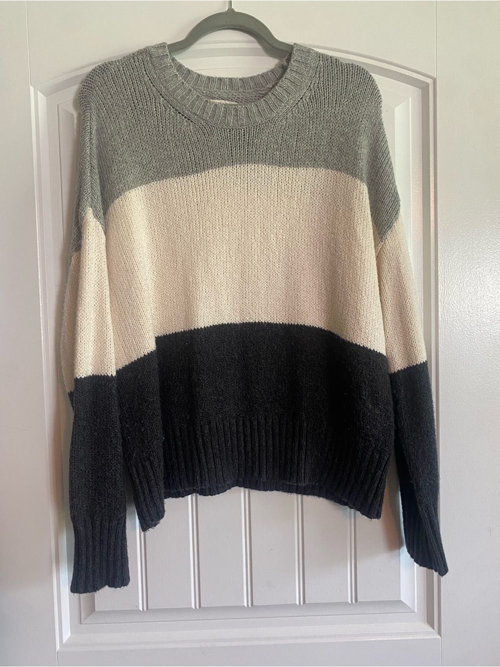 American Eagle Outfitters Colorblock Crewneck Sweater - Gray, Cream & Black